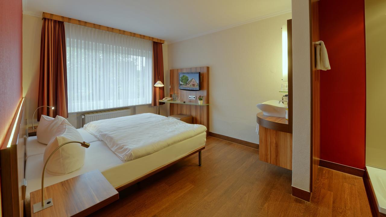 Landhotel Zur Eiche Buxtehude Dış mekan fotoğraf